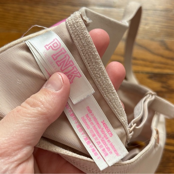 Victoria Secret Bra - Picture 4 of 4